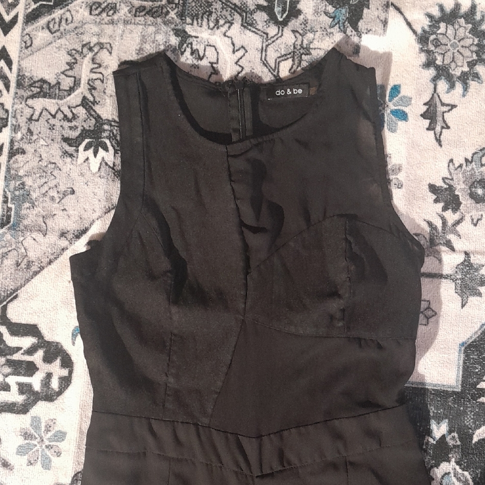 DO+BE Black Sleeveless Sheath Dress with Panel Seams